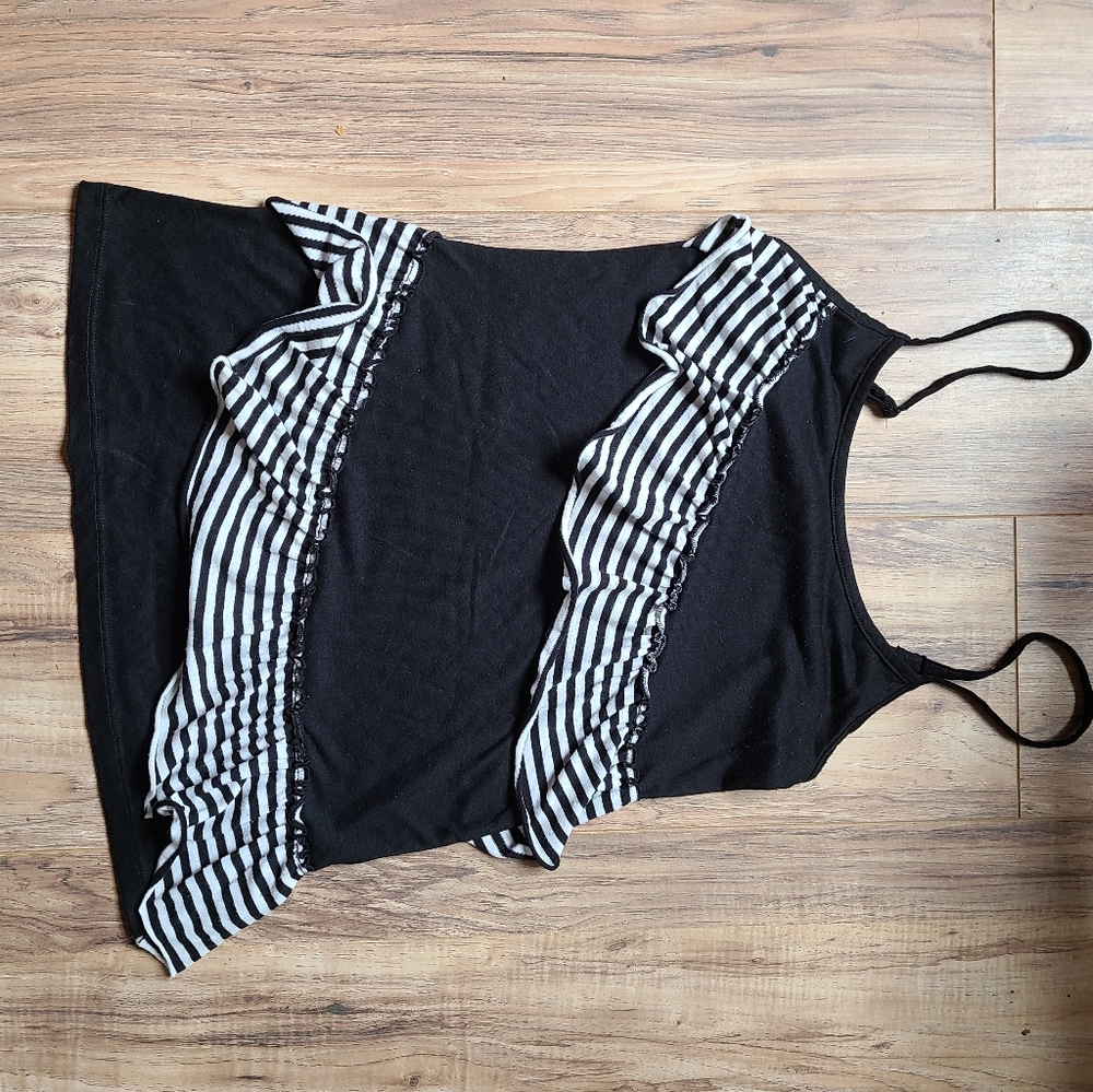 Ruffle cami - Picture 2 of 3